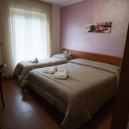Отель Tre Monti Пополи